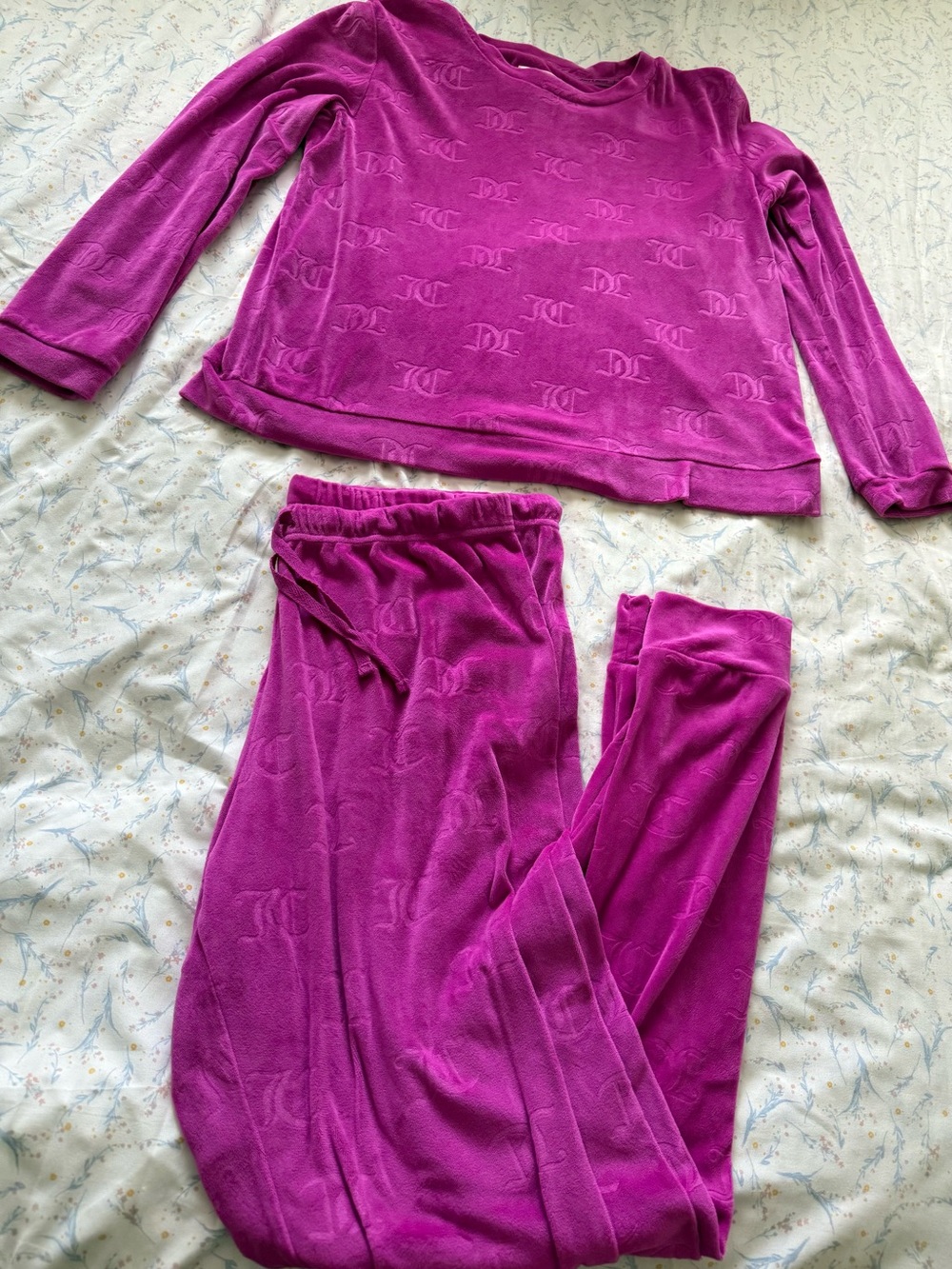 Women Juicy Couture magenta two piece lounge set M/L